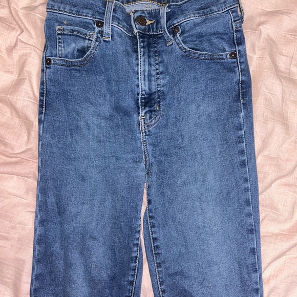 Levi jeans! - Picture 3 of 3